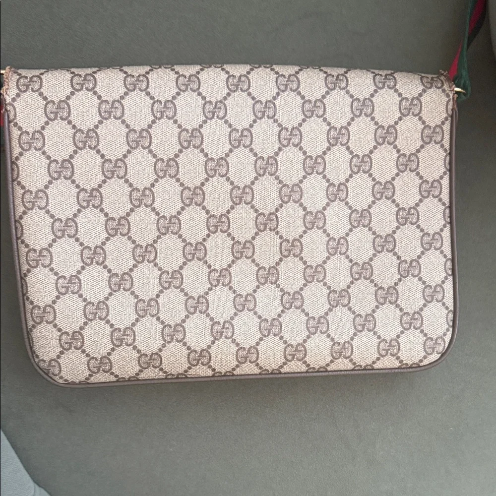 💚♥️Gucci Envelope Crossbody Bag with Brown Leather and Green-Red Web Strap - Picture 6 of 16